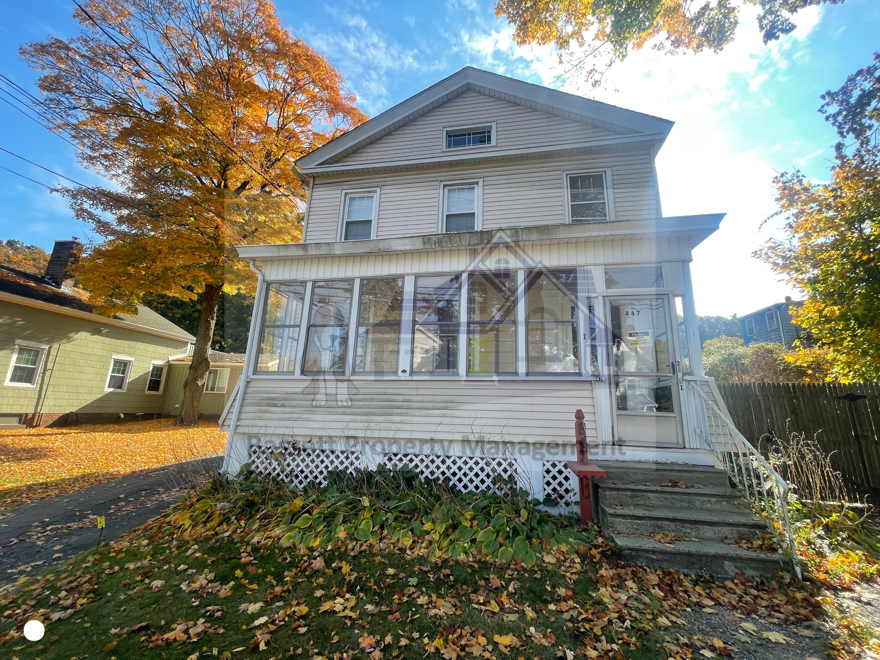 847 Quinnipiac Avenue - 3 (1st Flr Back)