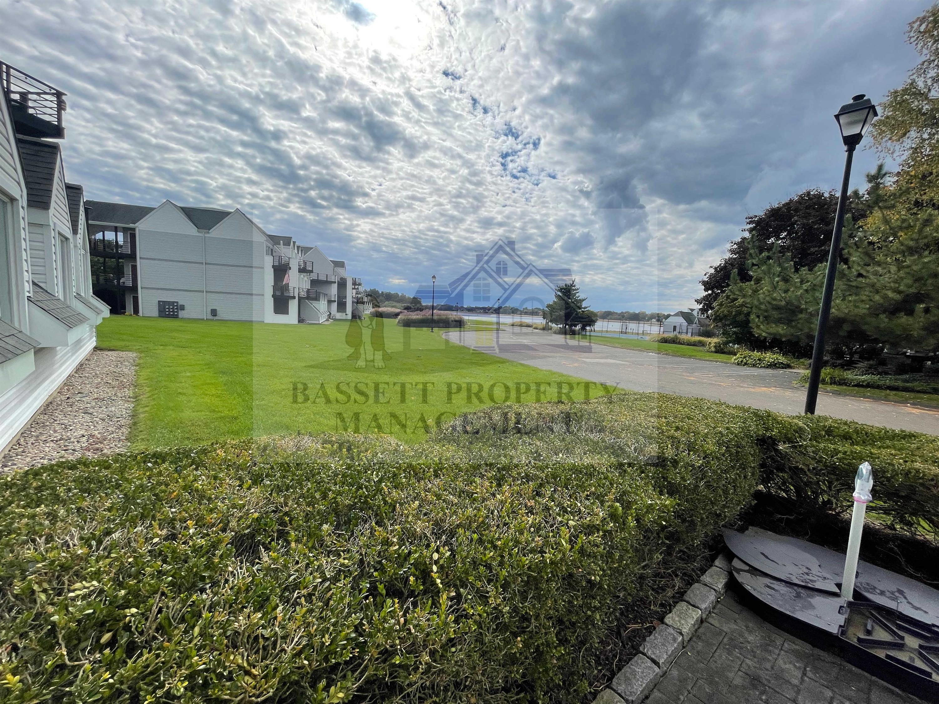 1115 Windward Road - 1