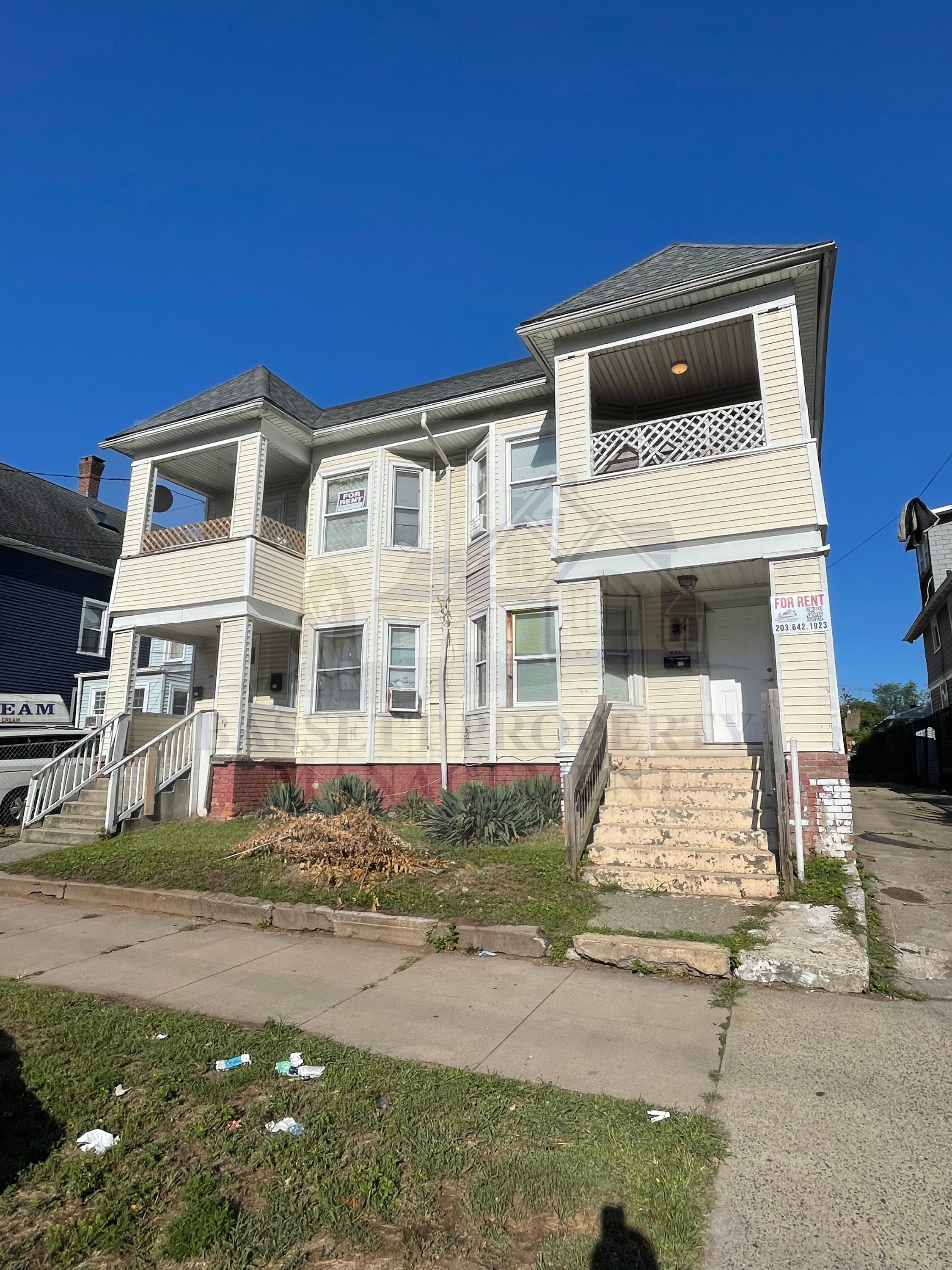 195 Kimberly Avenue - 195 1st Fl